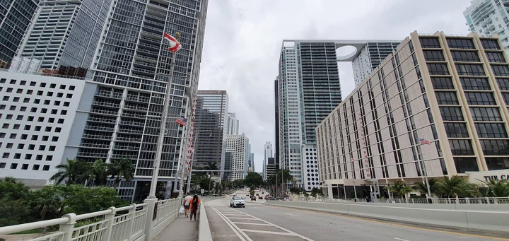 Brickell Avenue Bridge in Miami | What to Know Before You Go