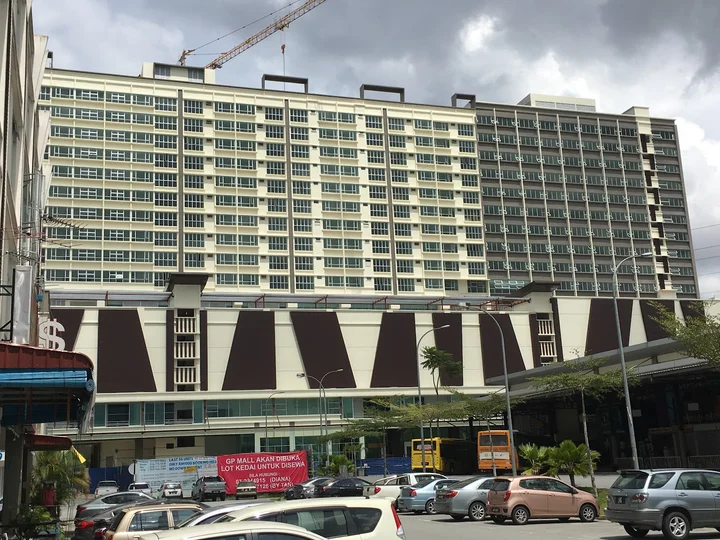 Gelang Patah Bus Terminal (GP SENTRAL BUS TERMINAL)