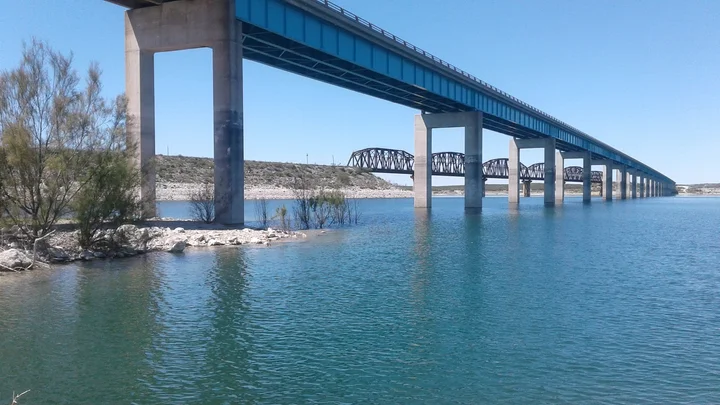 Governor's Landing Bridge in Del Rio - Ask AI | mindtrip