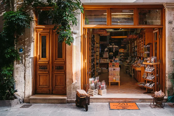 Avli Raw Materials in Rethymnon, Crete - Ask AI | mindtrip
