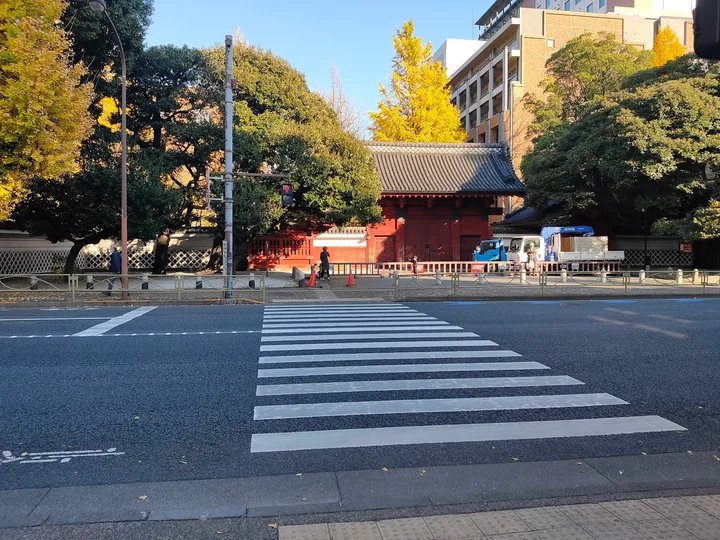 Akamon in Tokyo, Tokyo Prefecture | Ask Anything