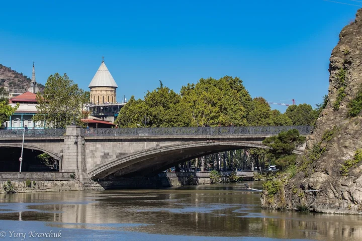 Metekhi Bridge in Tbilisi - Ask AI | mindtrip