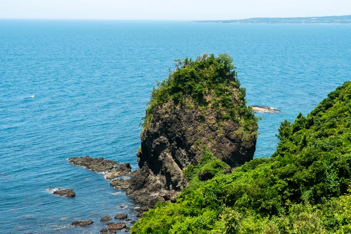 Takanosu Rock in Shika-machi - Ask AI | mindtrip