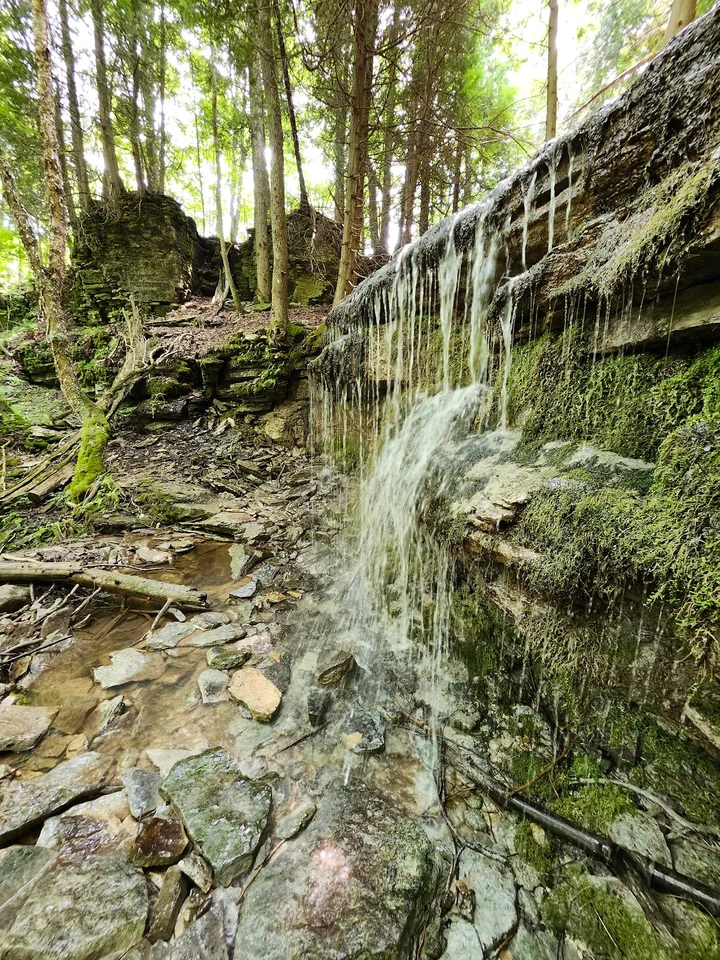Metcalfe Rock in Ravenna, Ontario - Ask AI | mindtrip