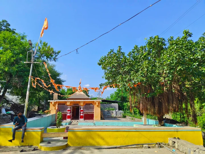Dodda Alada Mara in Kanive, Karnataka - Ask AI | mindtrip