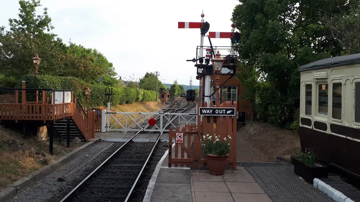 Chinnor and Princes Risborough Railway - Ask AI | mindtrip