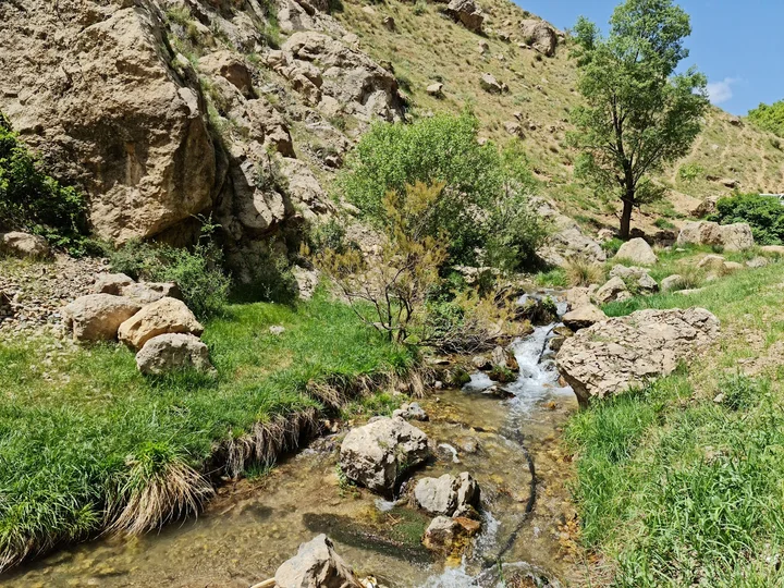 Valian Waterfall in Taleqan - Ask AI | mindtrip