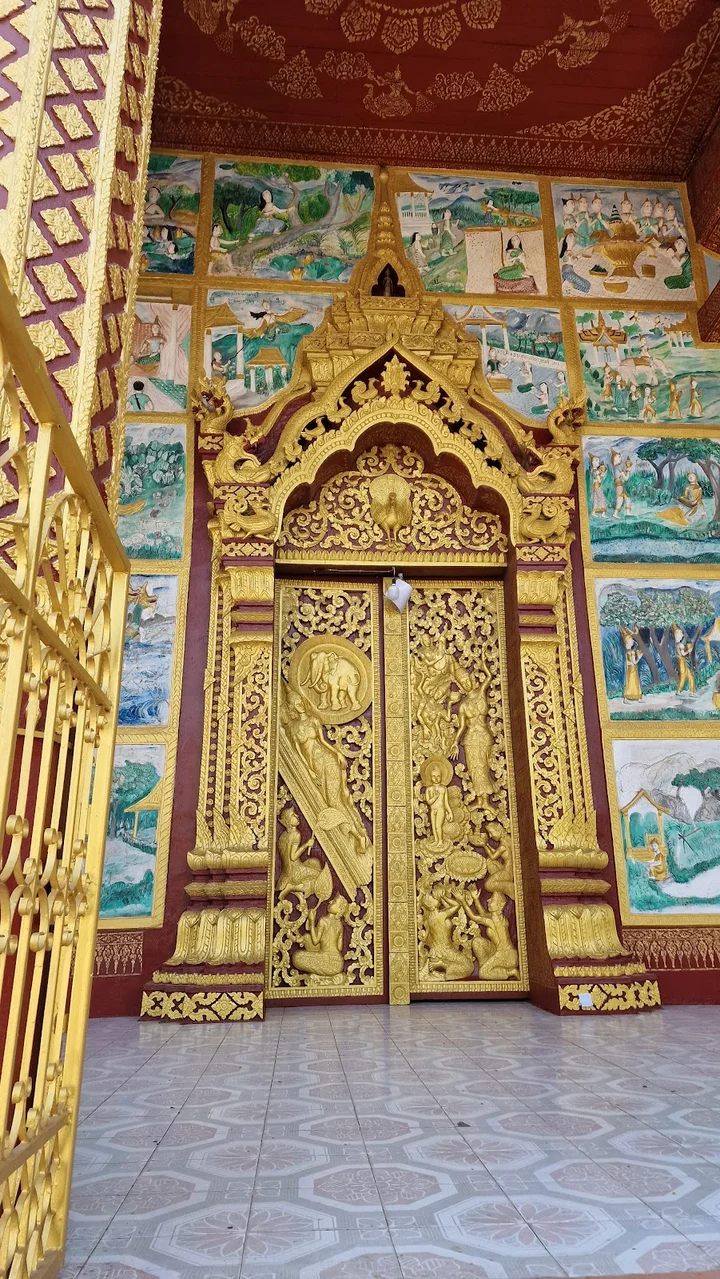 Wat Manorom in Luang Prabang | Ask Anything