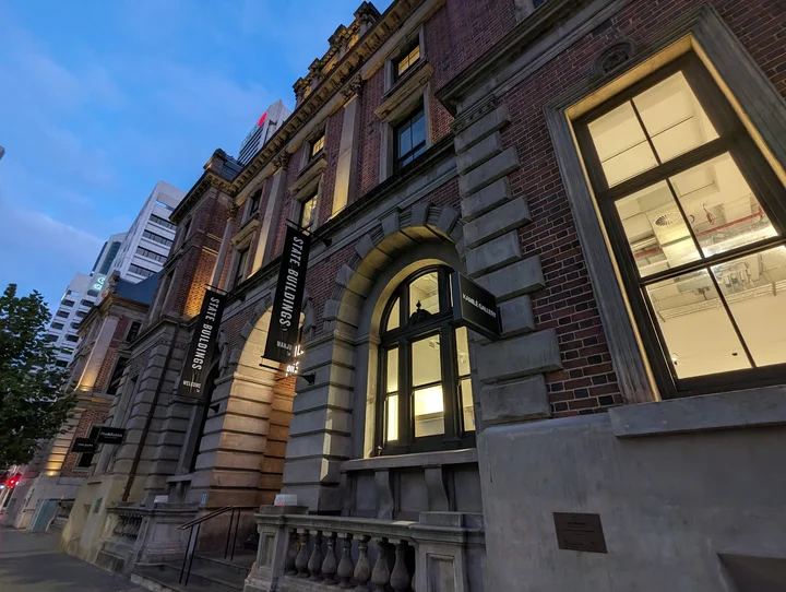 State Buildings in Perth - Ask AI | mindtrip