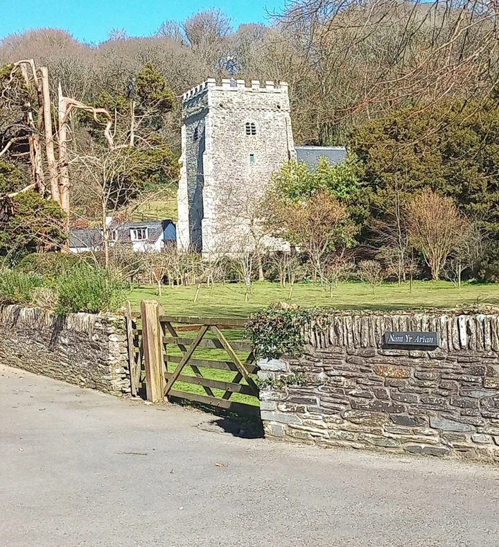 Nevern Castle in Nevern, Wales - Ask AI | mindtrip