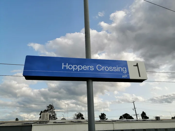 Hoppers Crossing Railway Station