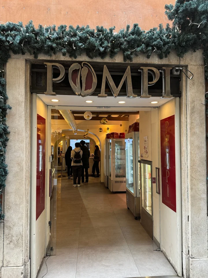 Pompi in Rome, Lazio | Ask Anything