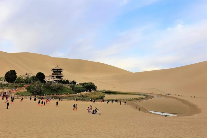 Yueya Spring in Dunhuang, Gansu | What to Know Before You Go