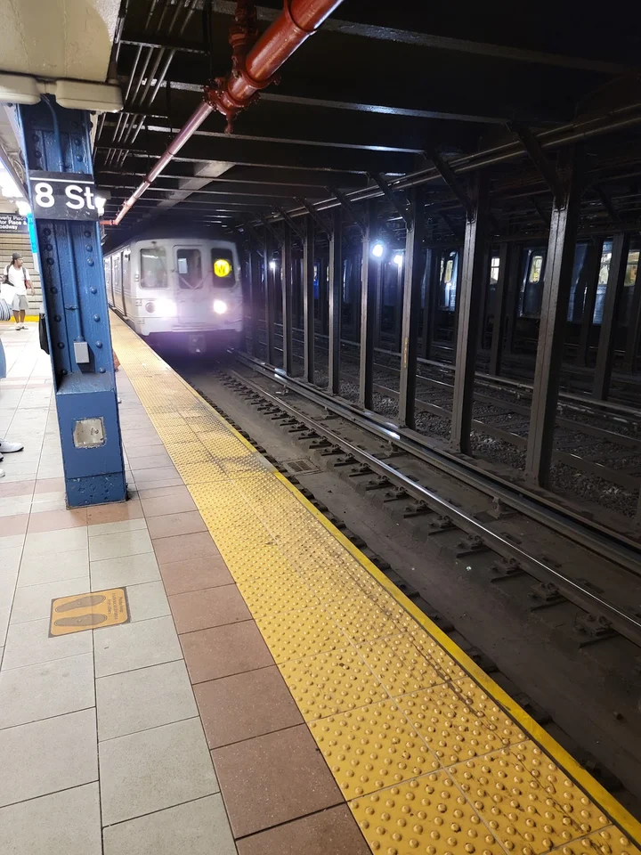 8 St-NYU Subway Station in New York City - Ask AI | mindtrip