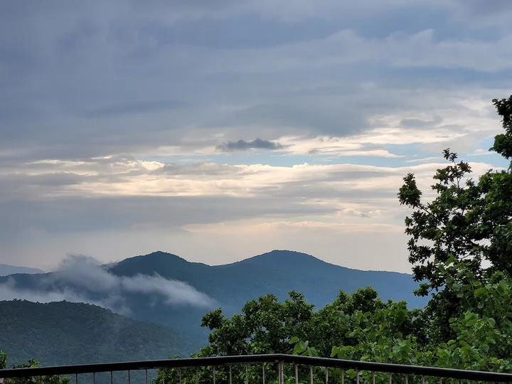 Magnolia, Sunset Point, Netarhat