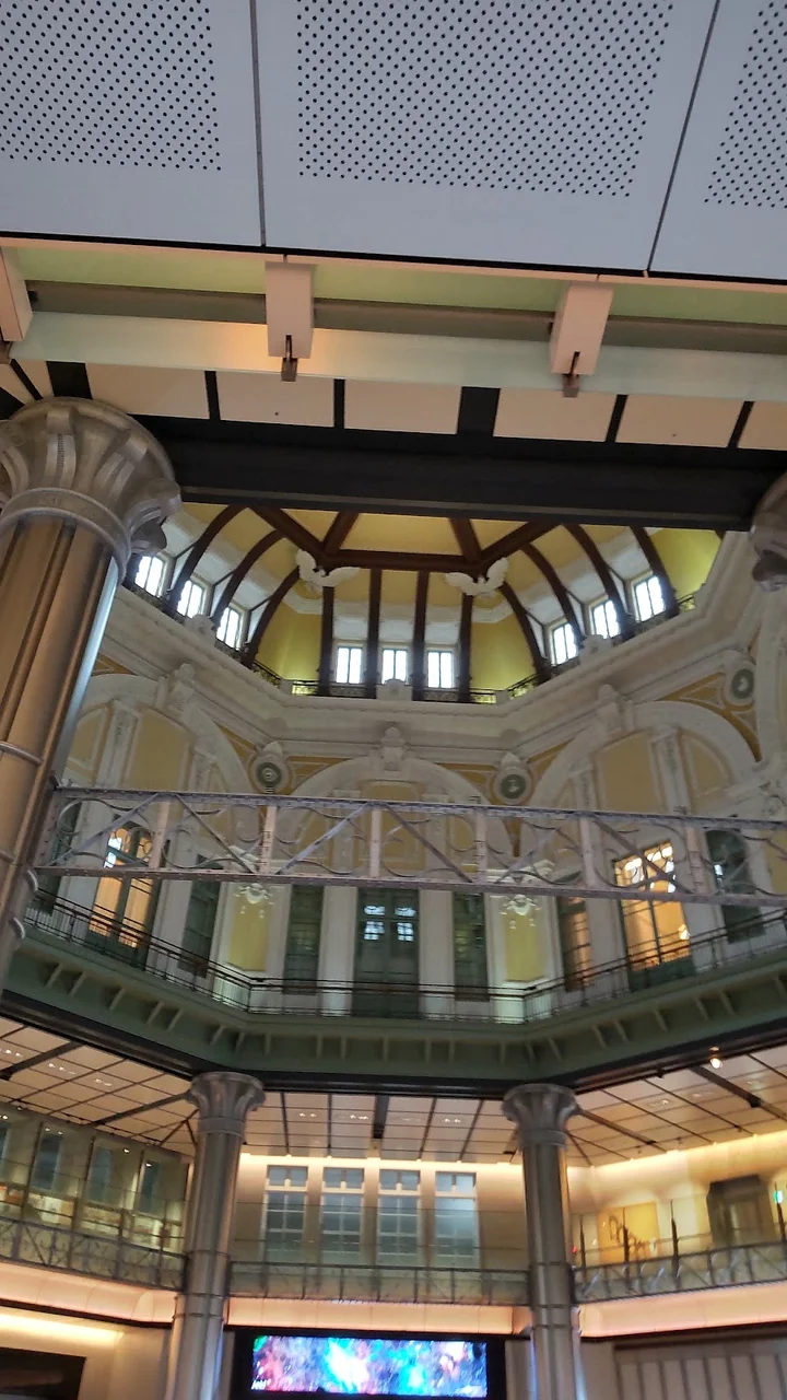marunouchi north exit