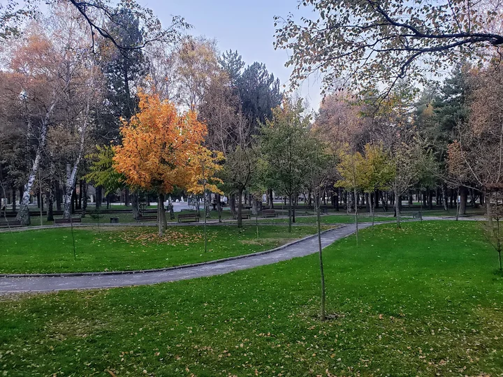 Rinia Park in Korce, Qarku I Korçës - Ask AI | mindtrip