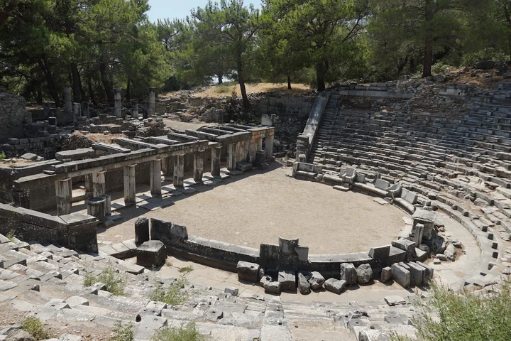 Priene Ruins in Gullubahce, Aydın | Ask Anything
