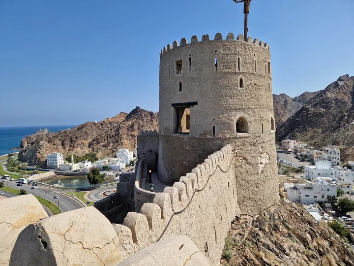 Mutrah Fort in Muscat | What to Know Before You Go