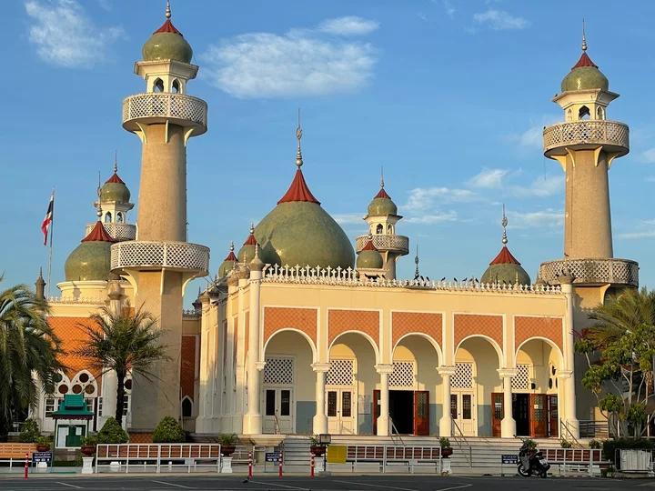 Pattani Central Mosque in Pattani City | Ask Anything