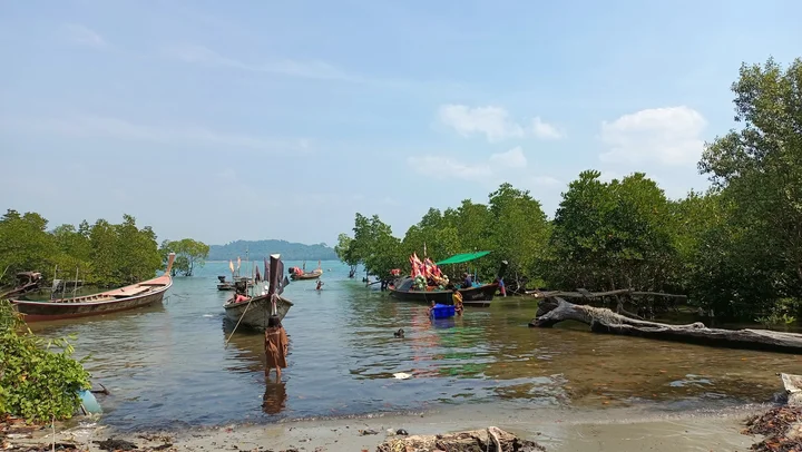Moken Village in Ko Chang, Ranong - Ask AI | mindtrip