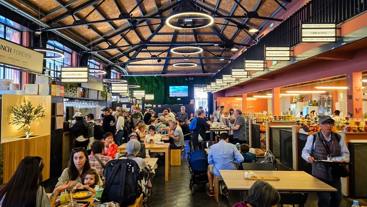 Mercado Beira-Rio in Porto | What to Know Before You Go