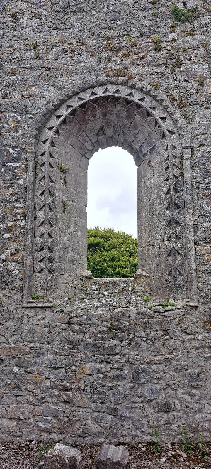 Annaghdown Abbey in Annaghdown | What to Know Before You Go