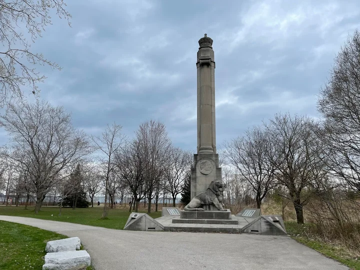 Queen Elizabeth Way Monument in Toronto - Ask AI | mindtrip
