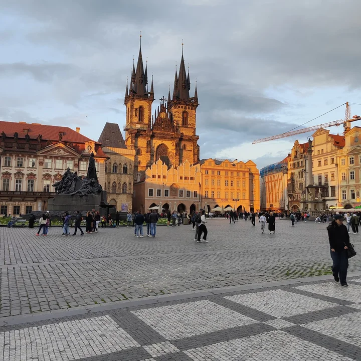 Verneus in Prague | What to Know Before You Go