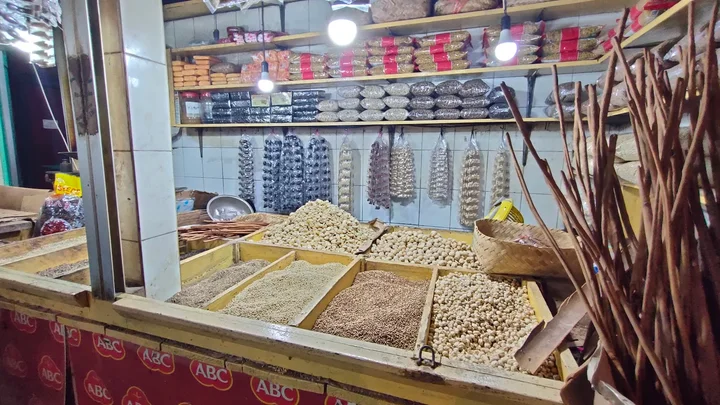 Pasar Pabean Surabaya in Surabaya - Ask AI | mindtrip