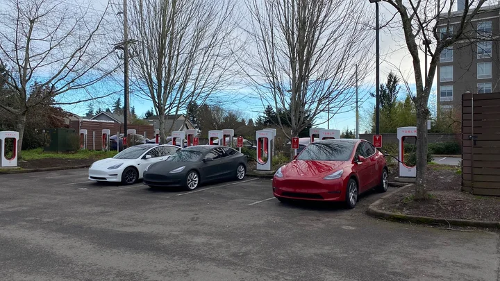 Tesla Supercharger in Springfield - Ask AI | mindtrip