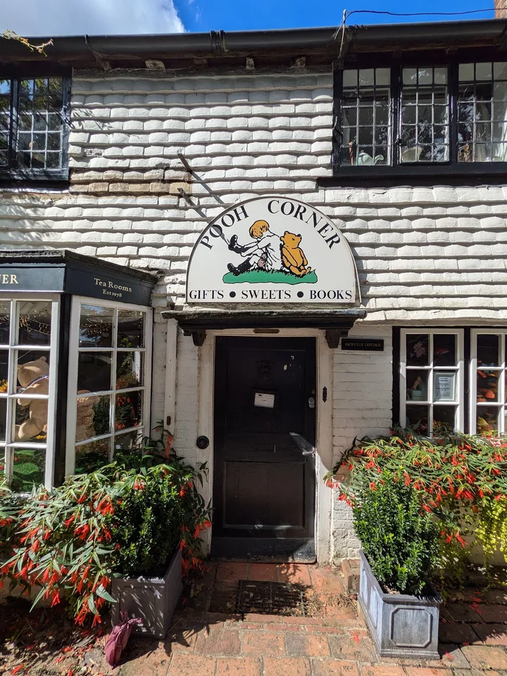 Pooh Corner in Hartfield, England - Ask AI | mindtrip