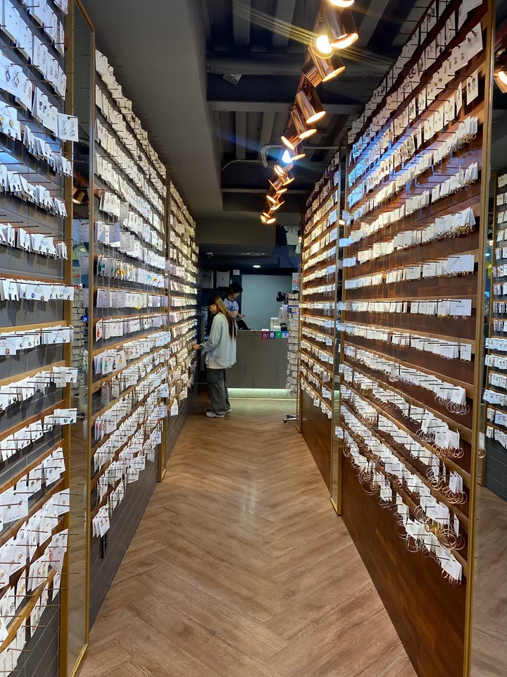 Bling Box in Seoul | What to Know Before You Go
