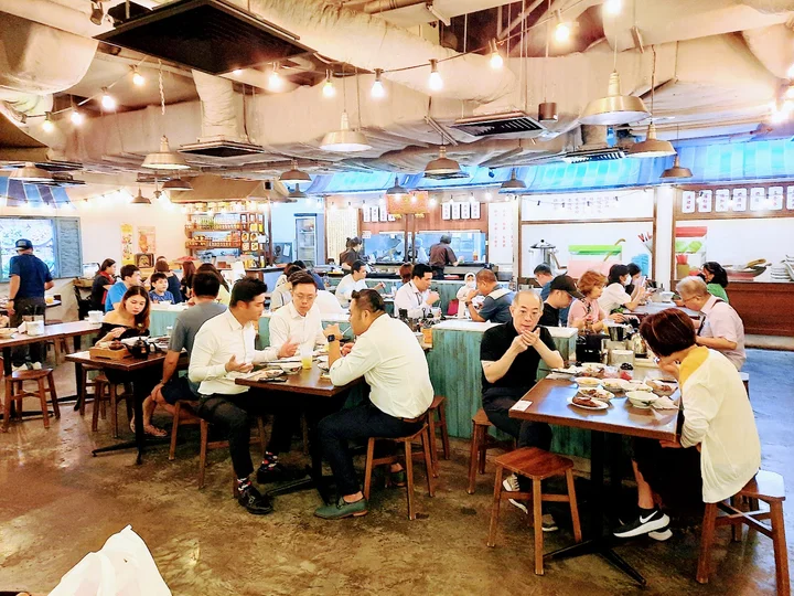 The Centrepoint in Singapore - Ask AI | mindtrip