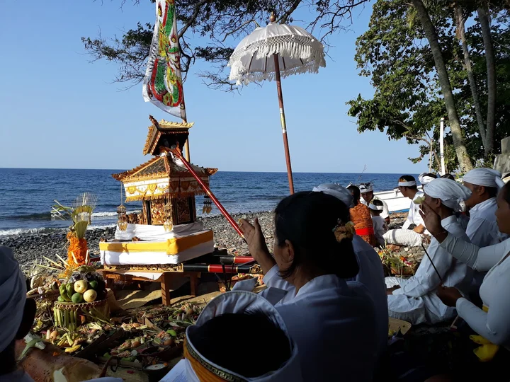Pantai Palisan in Les, Bali | Ask Anything
