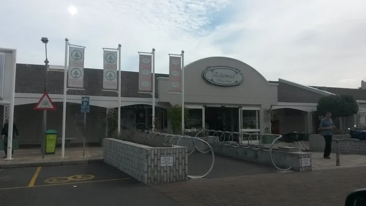 Edgemead Village Centre - Ask AI | mindtrip