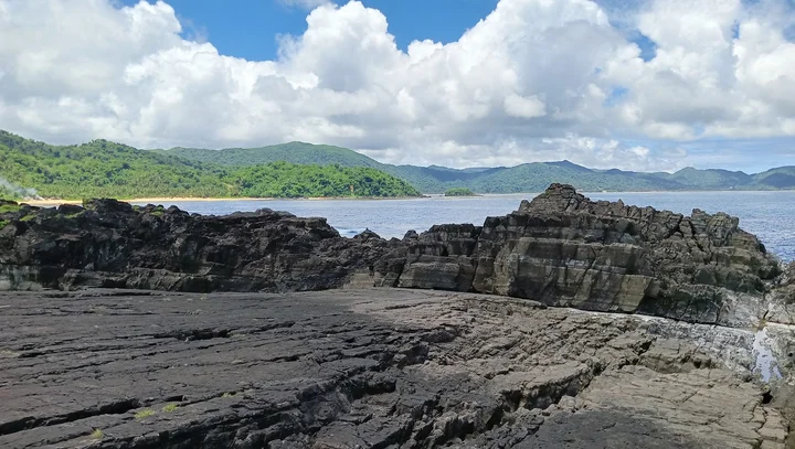 Patag Rock Formation in Puraran - Ask AI | mindtrip