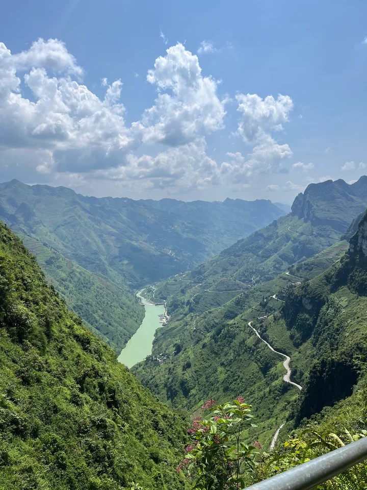 YESD Travel - An Authentic Vietnam - Ask AI | mindtrip