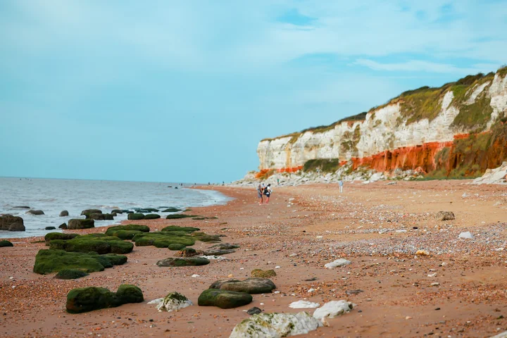 Hunstanton Cliffs in Hunstanton, England - Ask AI | mindtrip