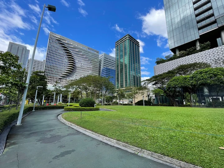 Track 30th in Taguig City, Metro Manila - Ask AI | mindtrip
