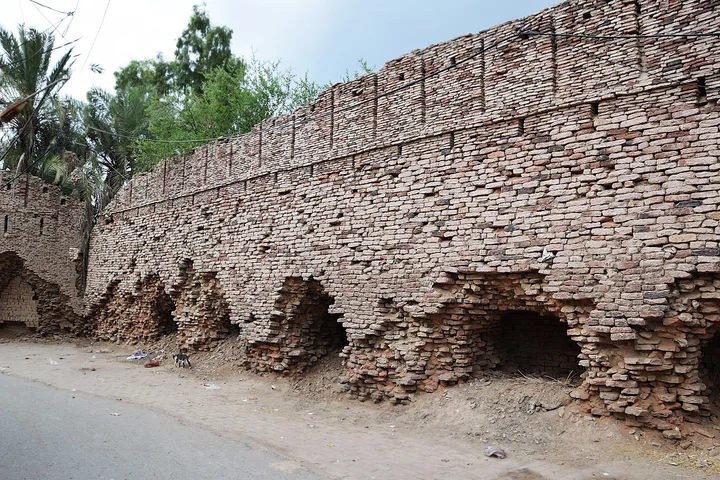 Tulamba Fort in Mian Channu | What to Know Before You Go