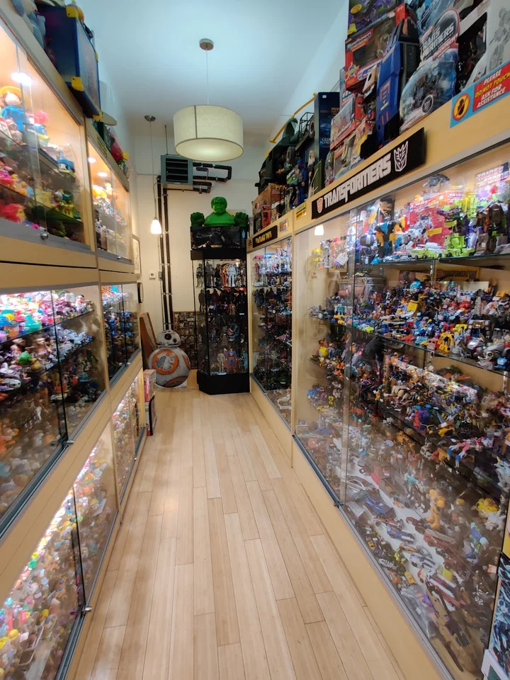 Comicazi in Somerville, Massachusetts - Ask AI | mindtrip