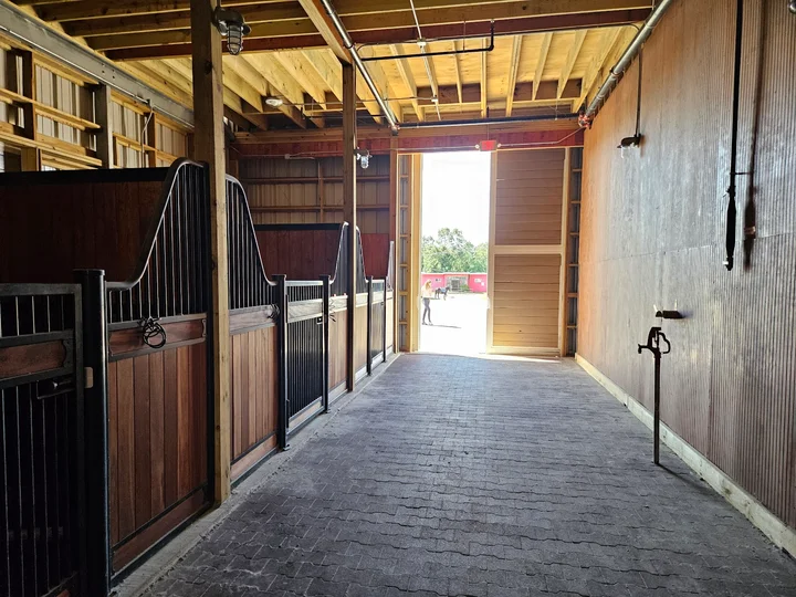 Saddle Ridge Riding Center - Ask AI | mindtrip