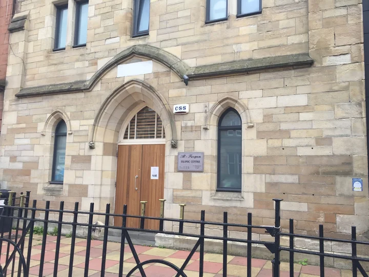 Al-Furqan Mosque in Glasgow, Scotland - Ask AI | mindtrip