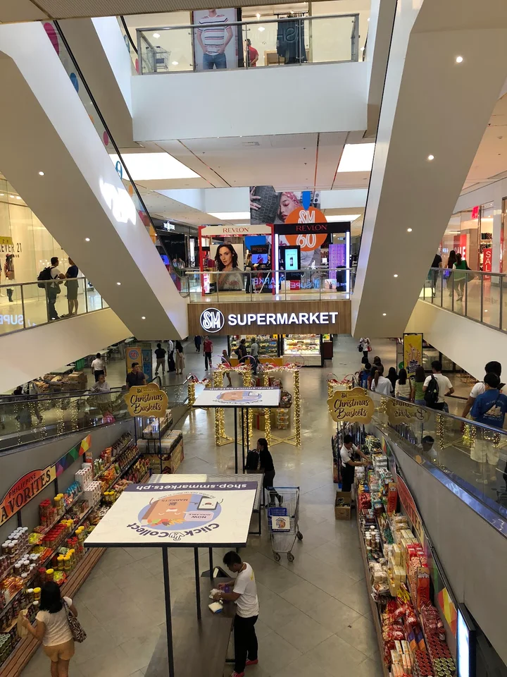 SM Store in Makati, Metro Manila - Ask AI | mindtrip