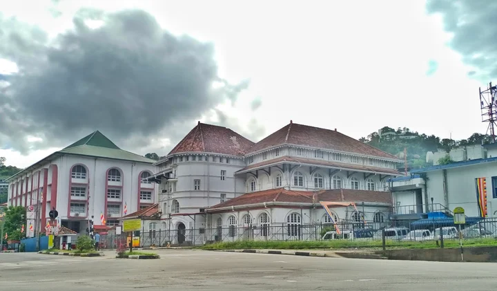 Kandy Post Office - 20000 | මහනුවර තැපැල් කාර්යාලය