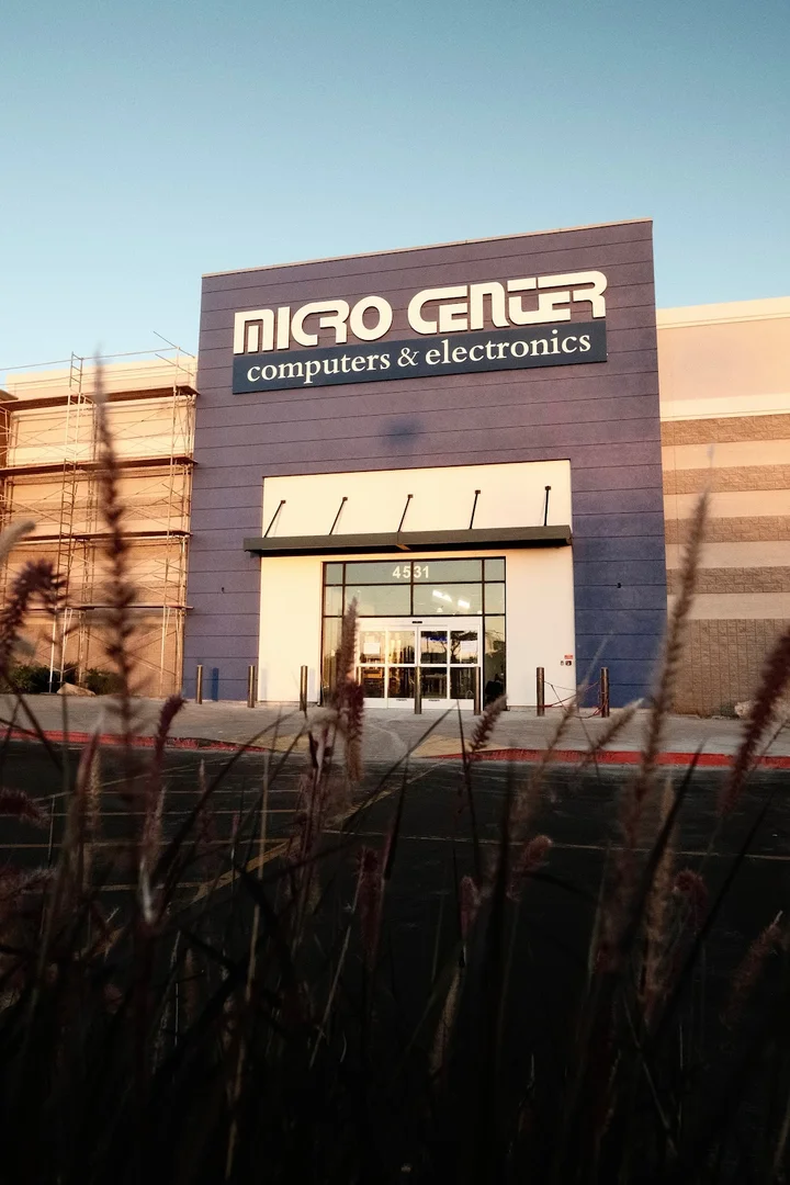 Micro Center in Phoenix, Arizona - Ask AI | mindtrip