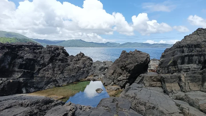 Patag Rock Formation in Puraran - Ask AI | mindtrip