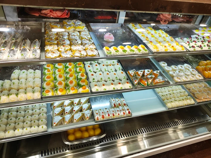 Rasrang Sweets in Pune, Maharashtra - Ask AI | mindtrip