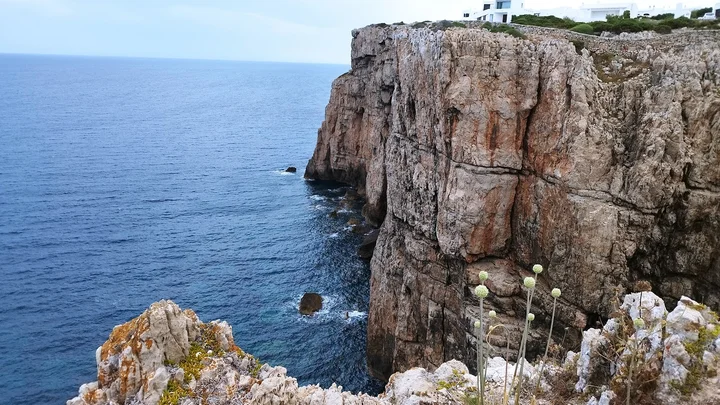 Elephant Rock Lookout in Cala Morell - Ask AI | mindtrip